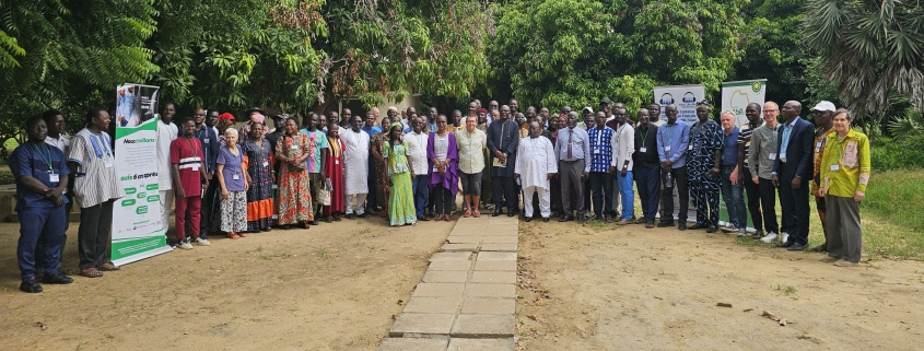 La bande sahélienne connaît crise sur crise. Crise climatique, crise politique, crise djihadiste… Dans ce contexte, plus de 100 professionnels des médias se sont retrouvés à N’Djaména pour approfondir leur réflexion et leurs compétences professionnelles afin d’apporter à leur niveau une réponse à ces différentes crises.